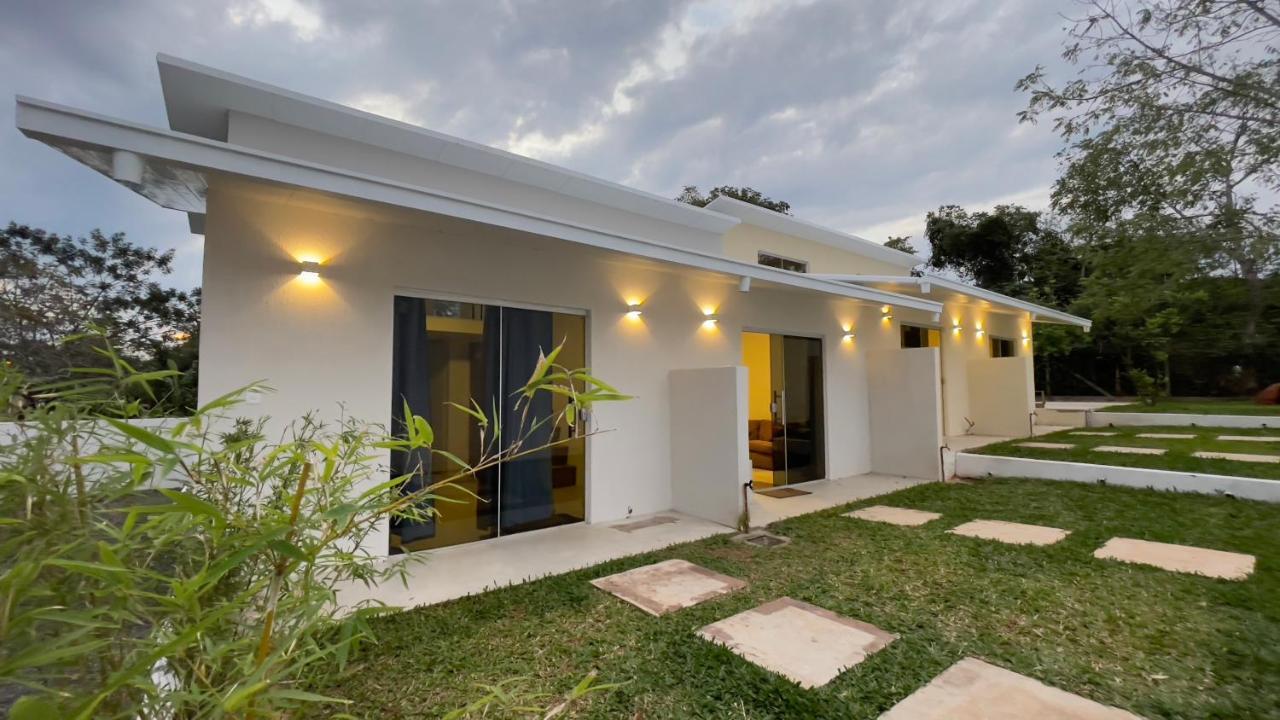 Tiny Houses En Asuncion. Zona Aeropuerto-Rakiura Luque Eksteriør bilde